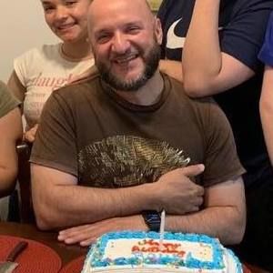 Meet your Posher, Raul